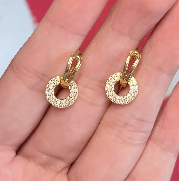 Gold_And_White_Circle_Earrings_For_Women